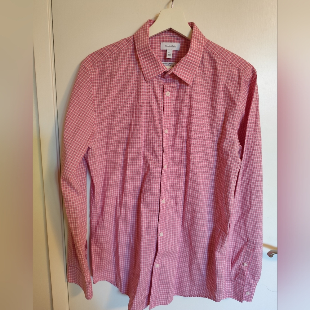 4/$50⭐️Men's Calvin Klein Infinite Cool Salmon Pink Plaid Shirt M